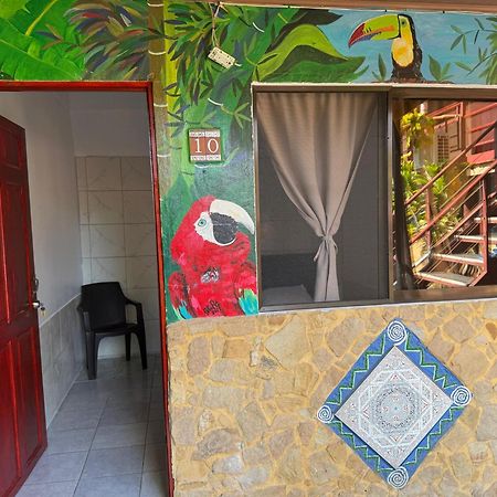 Costa Linda Art Hostel Manuel Antonio Exterior foto